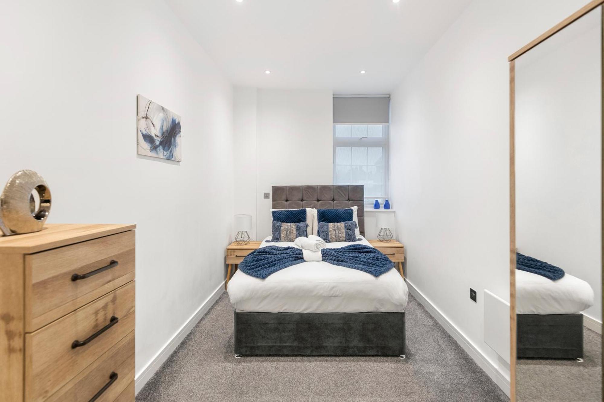 Apartament Welcoming And Spacious Apartment- Excellent Location Londra